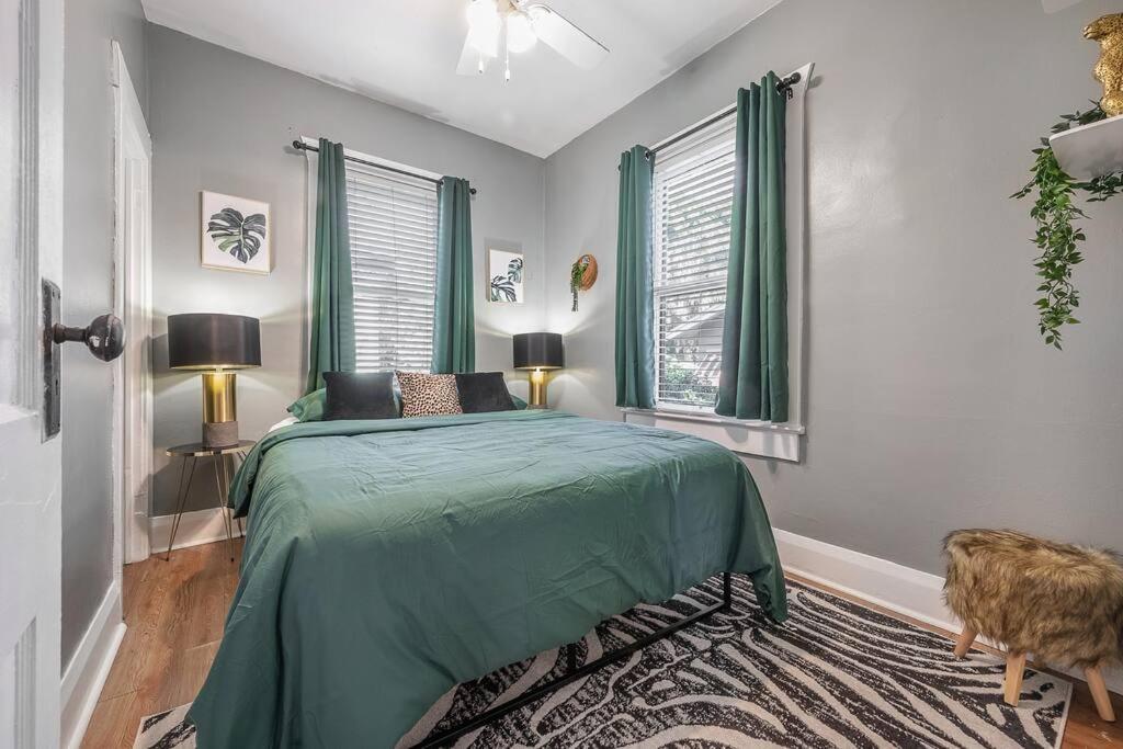 Jungle Themed Apt. Close To Coffee, Food + Shops! Τάμπα Εξωτερικό φωτογραφία
